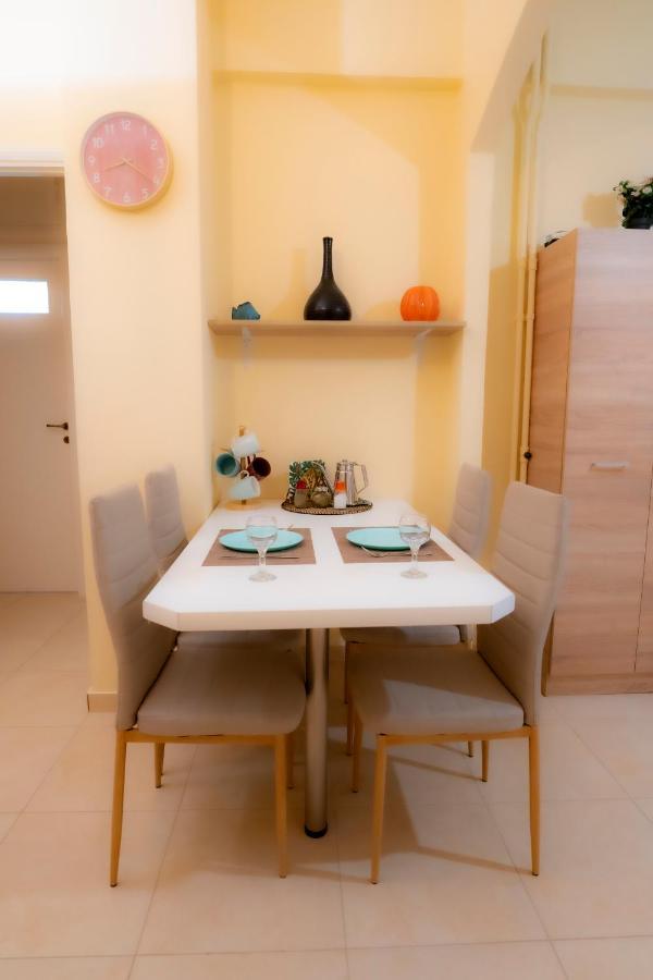 Myrtle, City Center Renovated Apartment Афины Экстерьер фото