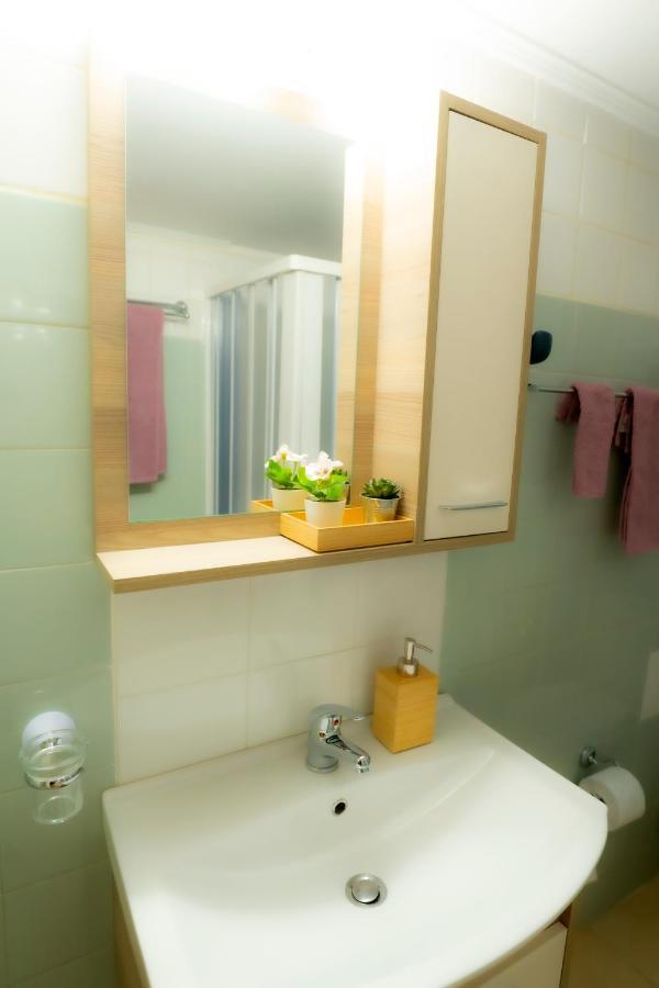 Myrtle, City Center Renovated Apartment Афины Экстерьер фото