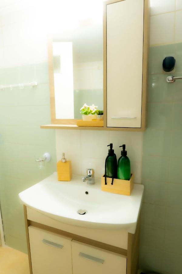 Myrtle, City Center Renovated Apartment Афины Экстерьер фото